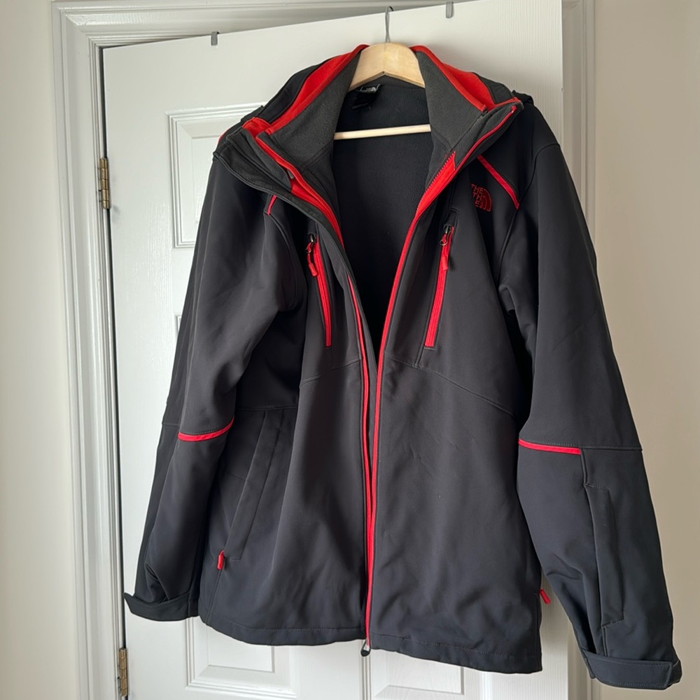 North Face Men’s Large 3 in 1 Snowboarding/Skiing jacket